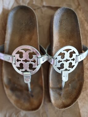 Tory Burch Patent Metallic Silver Miller Cloud 9